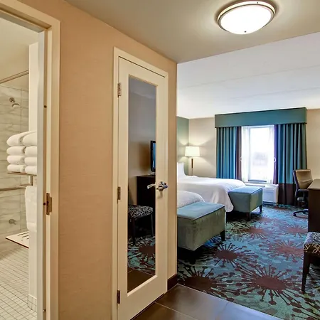 Hampton Inn By Hilton Toronto Airport Corporate Centre Exterior photo